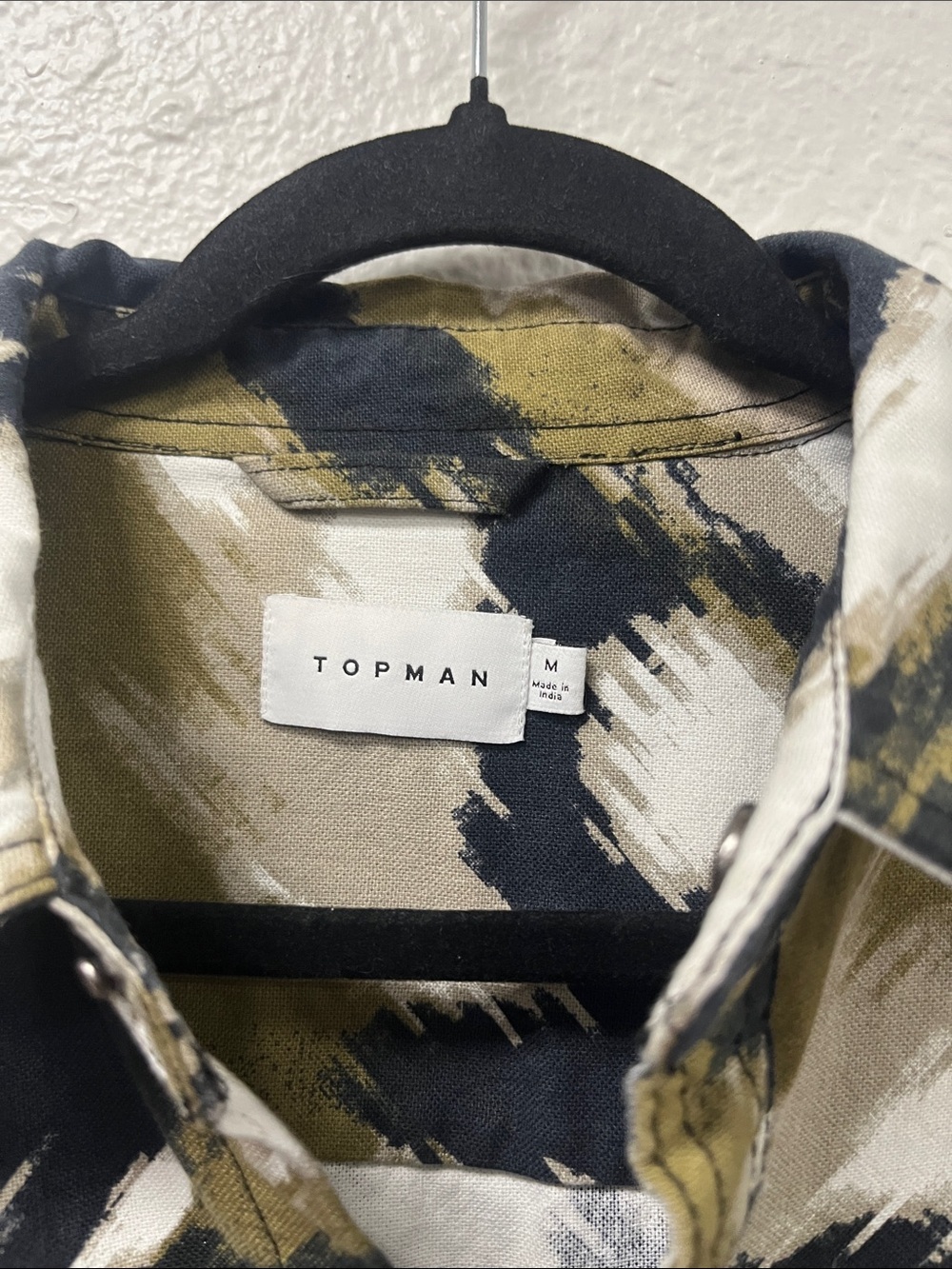 Topman Black Olive White Abstract Print Shacket Jacket
#1174 - Picture 2 of 4